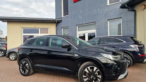OPEL Grandland X -