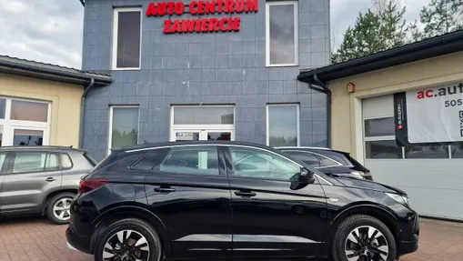 OPEL Grandland X -