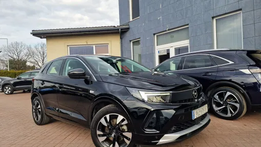 OPEL Grandland X -