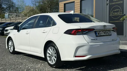 TOYOTA Corolla -