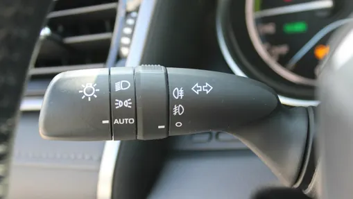 TOYOTA Camry -