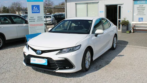 TOYOTA Camry -