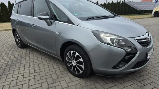 OPEL Zafira -