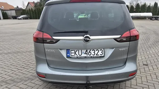 OPEL Zafira -