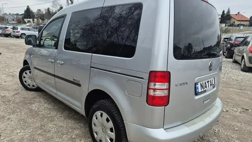 VOLKSWAGEN Caddy -
