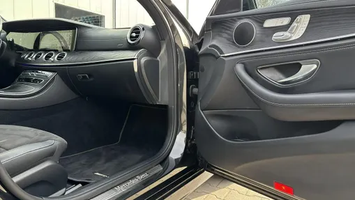 MERCEDES-BENZ E Klasa -