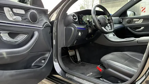 MERCEDES-BENZ E Klasa -