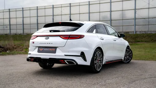 KIA ProCeed -