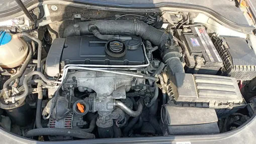 VOLKSWAGEN Passat -