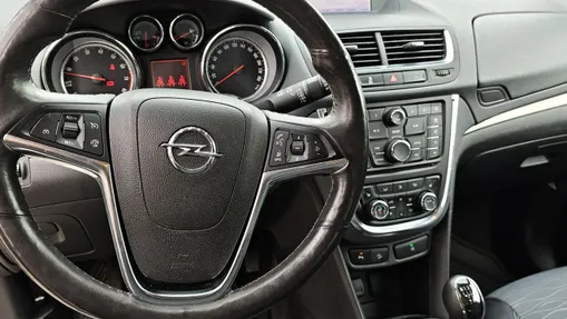 OPEL Mokka -