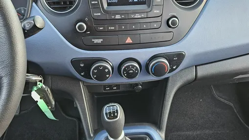 HYUNDAI i10 -
