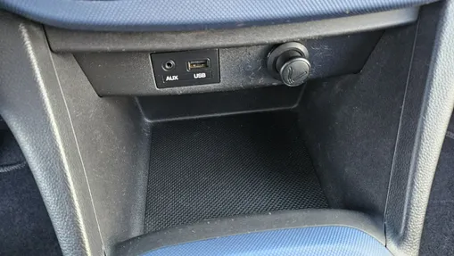 HYUNDAI i10 -