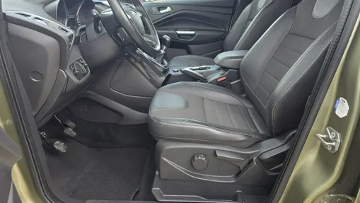 FORD Kuga -
