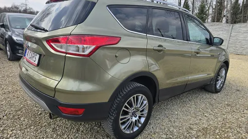 FORD Kuga -