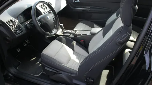 VOLVO C30 -