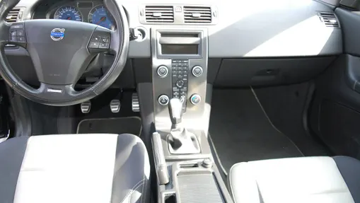 VOLVO C30 -