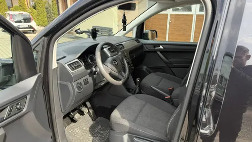 VOLKSWAGEN Caddy -