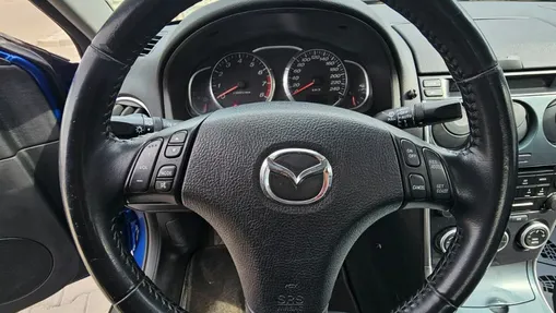 MAZDA 6 -