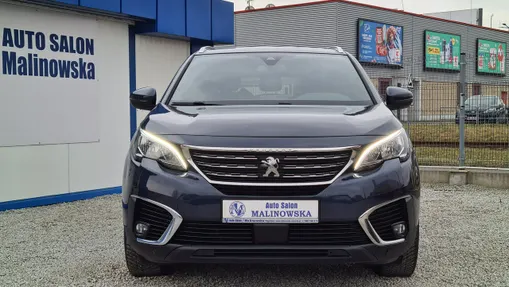 PEUGEOT 5008 -