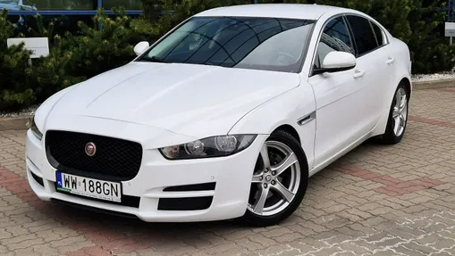 JAGUAR XE -