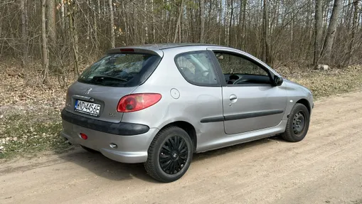 PEUGEOT 206 -