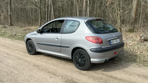 PEUGEOT 206 -