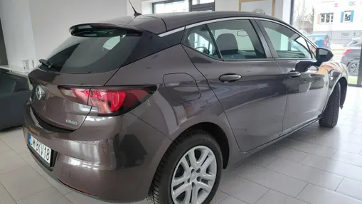 OPEL Astra -