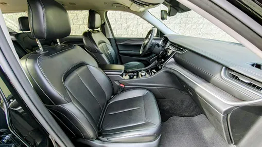 JEEP Grand Cherokee -