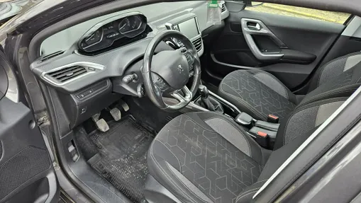 PEUGEOT 2008 -