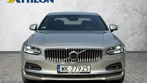VOLVO S90 -