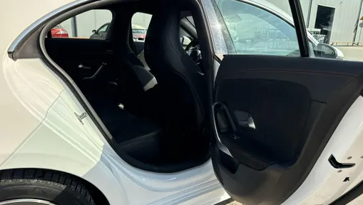 MERCEDES-BENZ CLA -