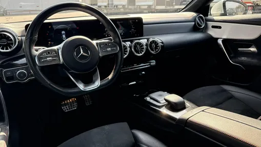 MERCEDES-BENZ CLA -