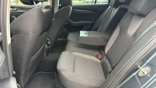 SKODA Octavia -