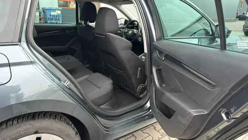 SKODA Octavia -