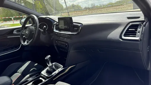 KIA ProCeed -