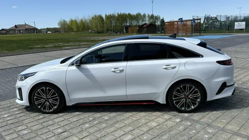 KIA ProCeed -