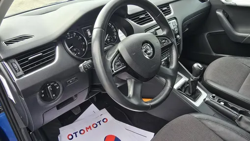 SKODA Octavia -