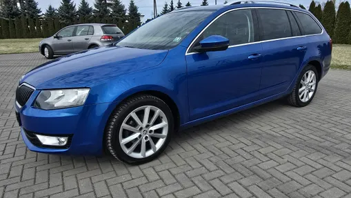 SKODA Octavia -