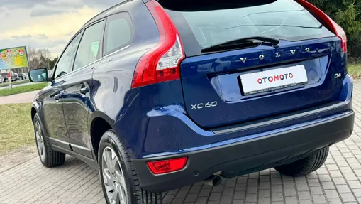 VOLVO XC60 -