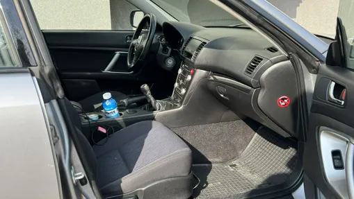 SUBARU Legacy -