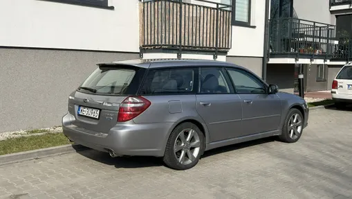 SUBARU Legacy -