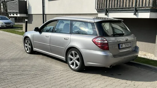 SUBARU Legacy -