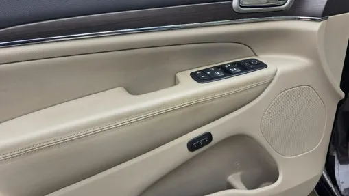 JEEP Grand Cherokee -
