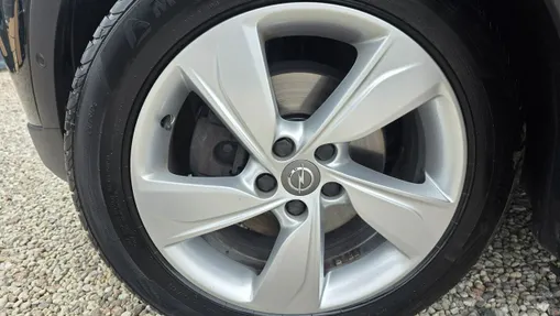 OPEL Grandland X -