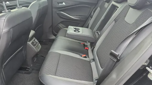OPEL Grandland X -