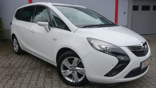 OPEL Zafira -