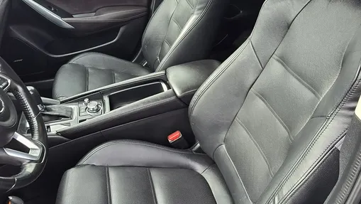 MAZDA 6 -