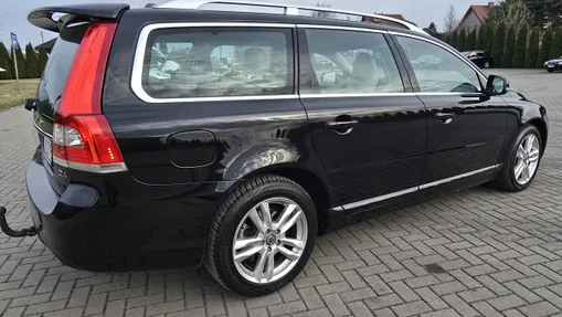 VOLVO V70 -