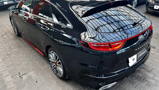 KIA ProCeed -