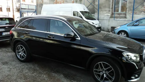 MERCEDES-BENZ GLC -